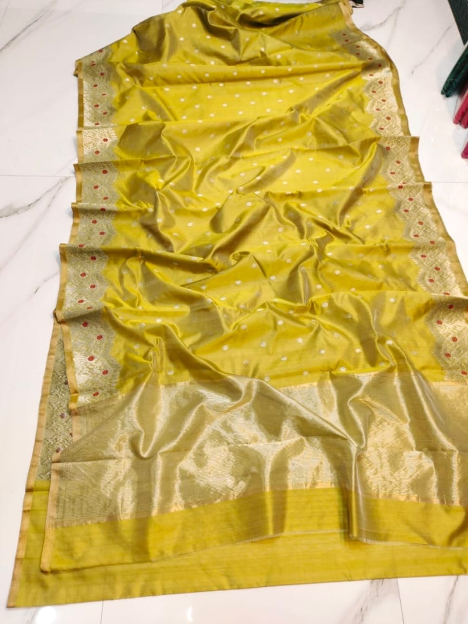 Handwoven Silver Elegant Lime Yellow with Antique Silver Zari and Butta Work Chanderi Pattu Silk Saree - Authentic Chanderi silk sarees Chanderi Saree - View 1