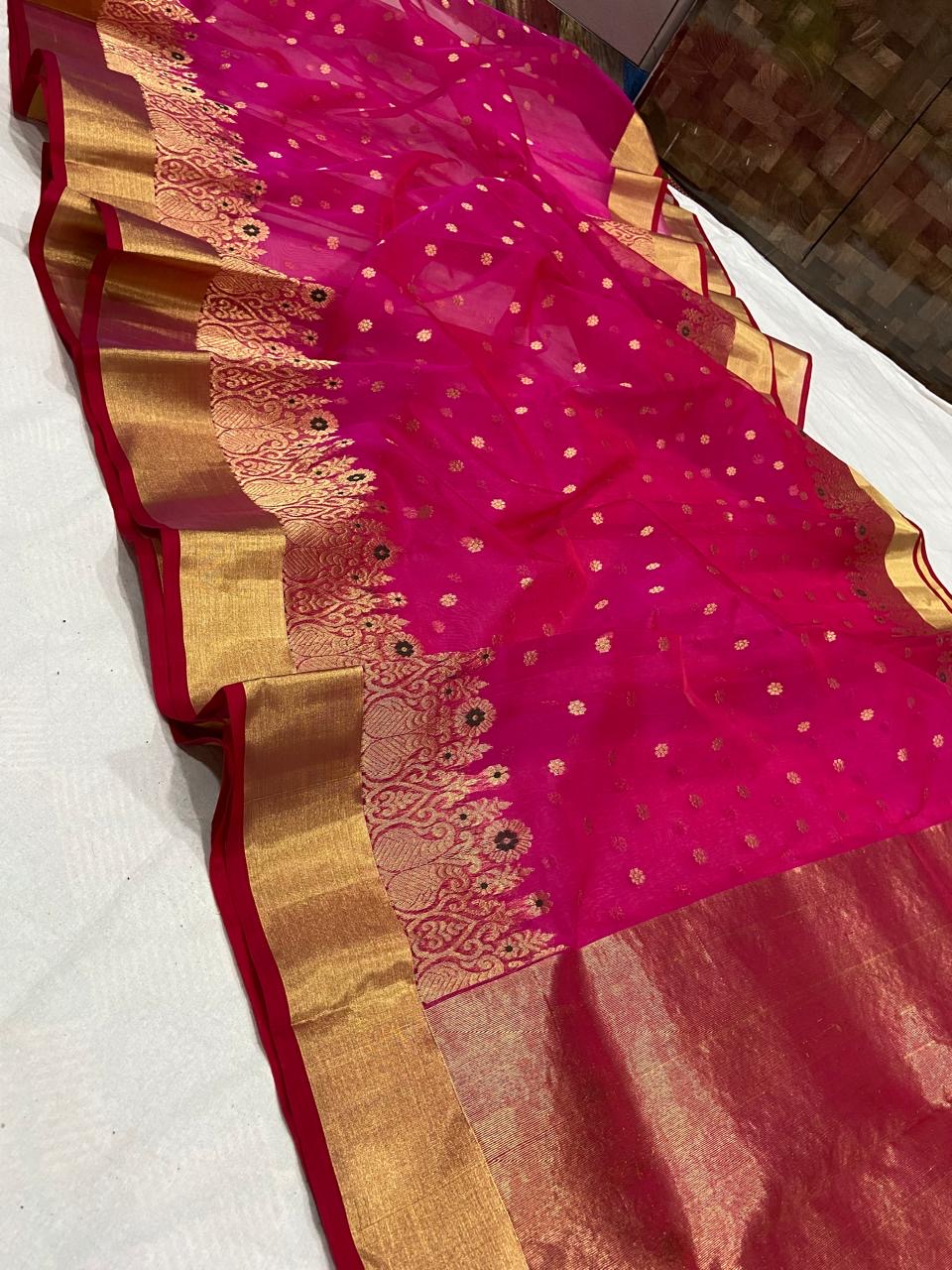Handwoven Gold Regal Rani Pink with Gold Zari Buti and border Organza Chanderi Katan Silk Saree - Authentic Chanderi silk sarees Chanderi Saree