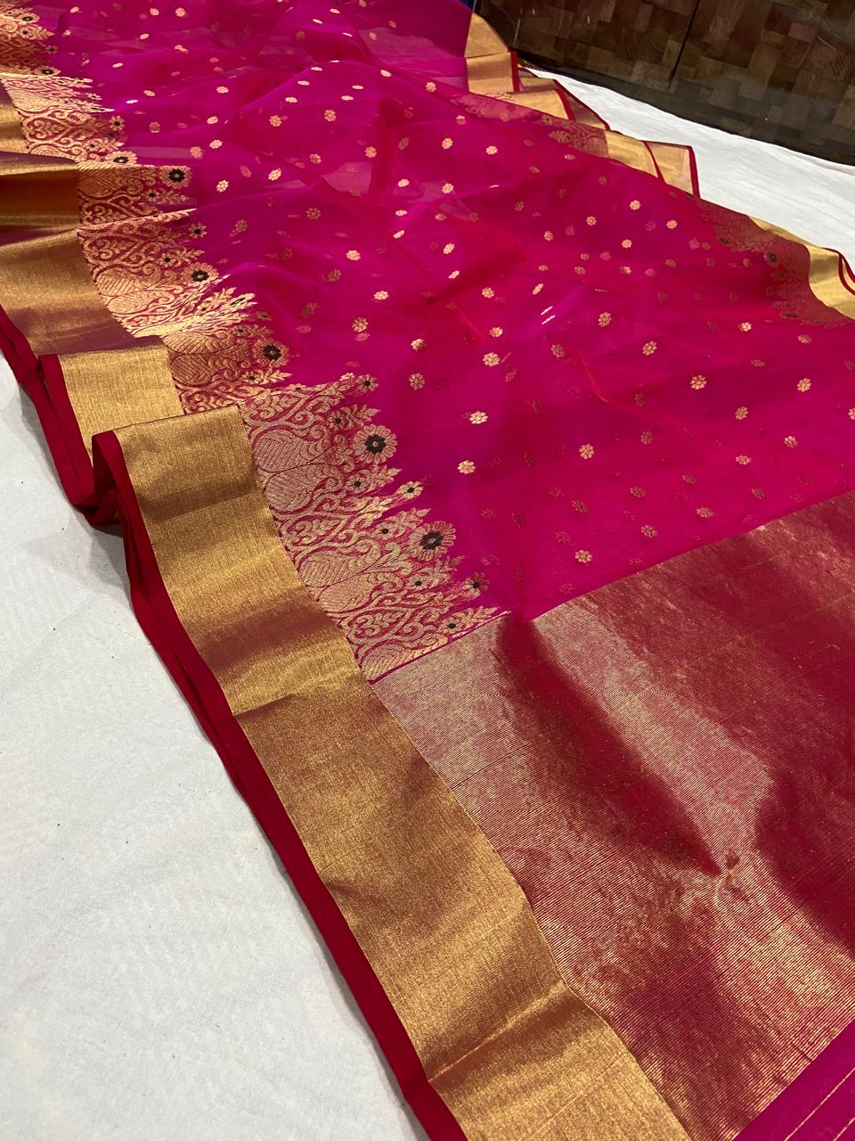 Handwoven Gold Regal Rani Pink with Gold Zari Buti and border Organza Chanderi Katan Silk Saree - Authentic Chanderi silk sarees Chanderi Saree - View 3