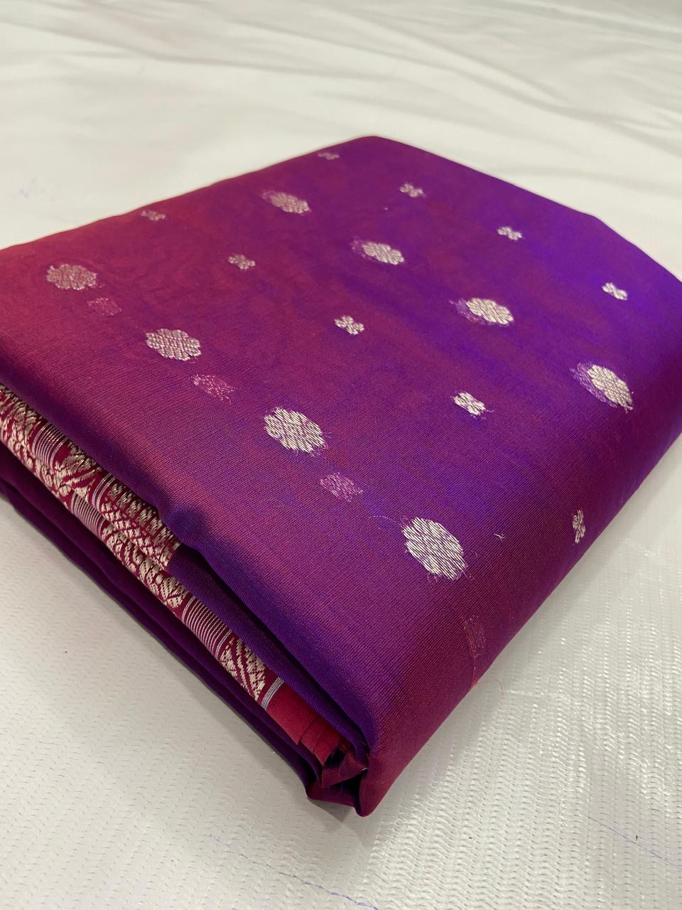 Handwoven Purple Royal Deep Purple with Grand Red and Gold Zari Border Organza Chanderi Katan Silk Saree - Authentic Chanderi silk sarees Chanderi Saree - View 3