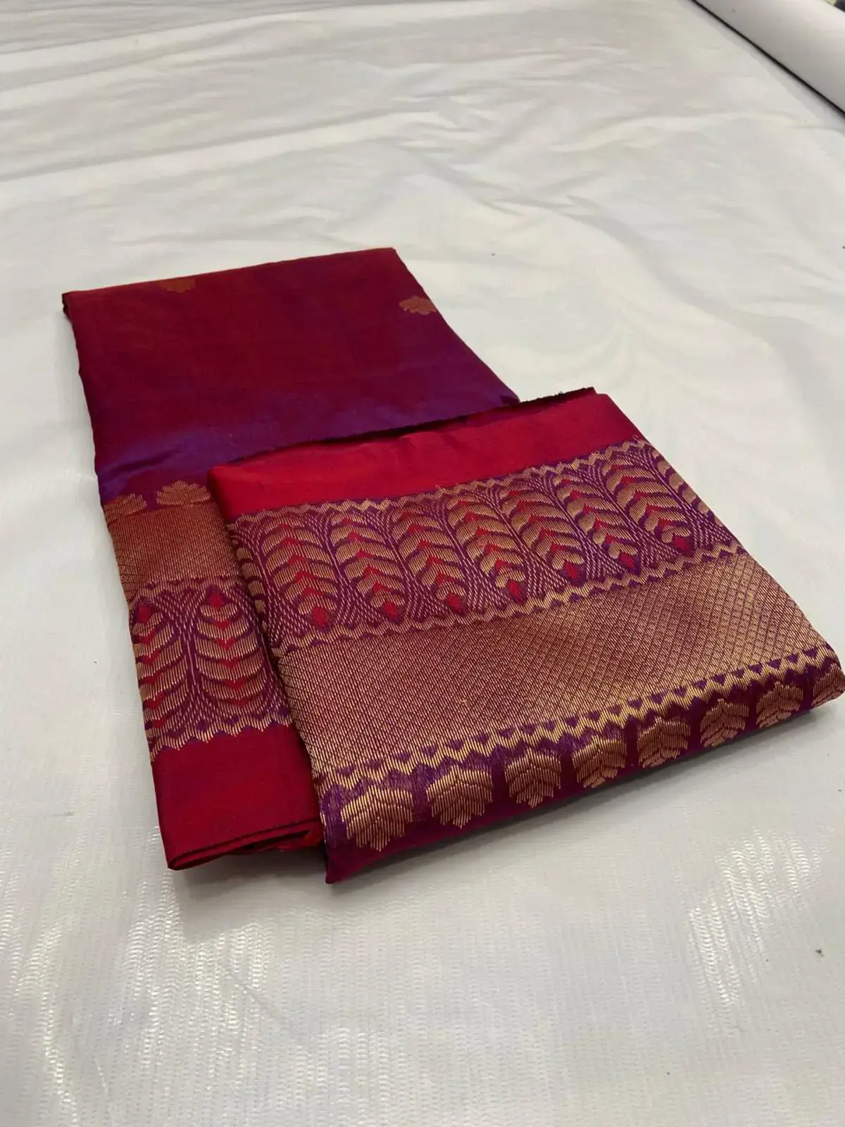 Handwoven Amethyst Bloom & Antique Gold Amethyst Bloom with Delicate Leaf Buttis and Chevron Zari Pattu Silk - Authentic Chanderi Silk Saree Chanderi Saree - View 4