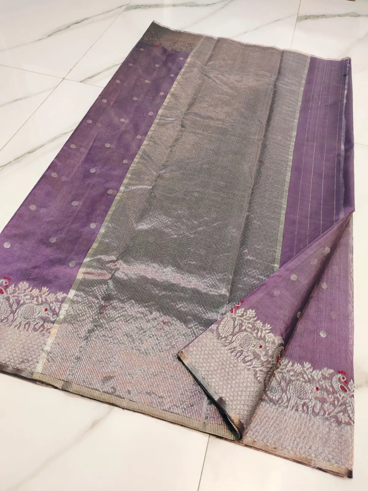 Handwoven Amethyst Haze & Lustrous Silver Zari Amethyst Haze & Lustrous Silver Zari Pattu Silk Saree - Authentic Chanderi Silk Saree Chanderi Saree - View 3