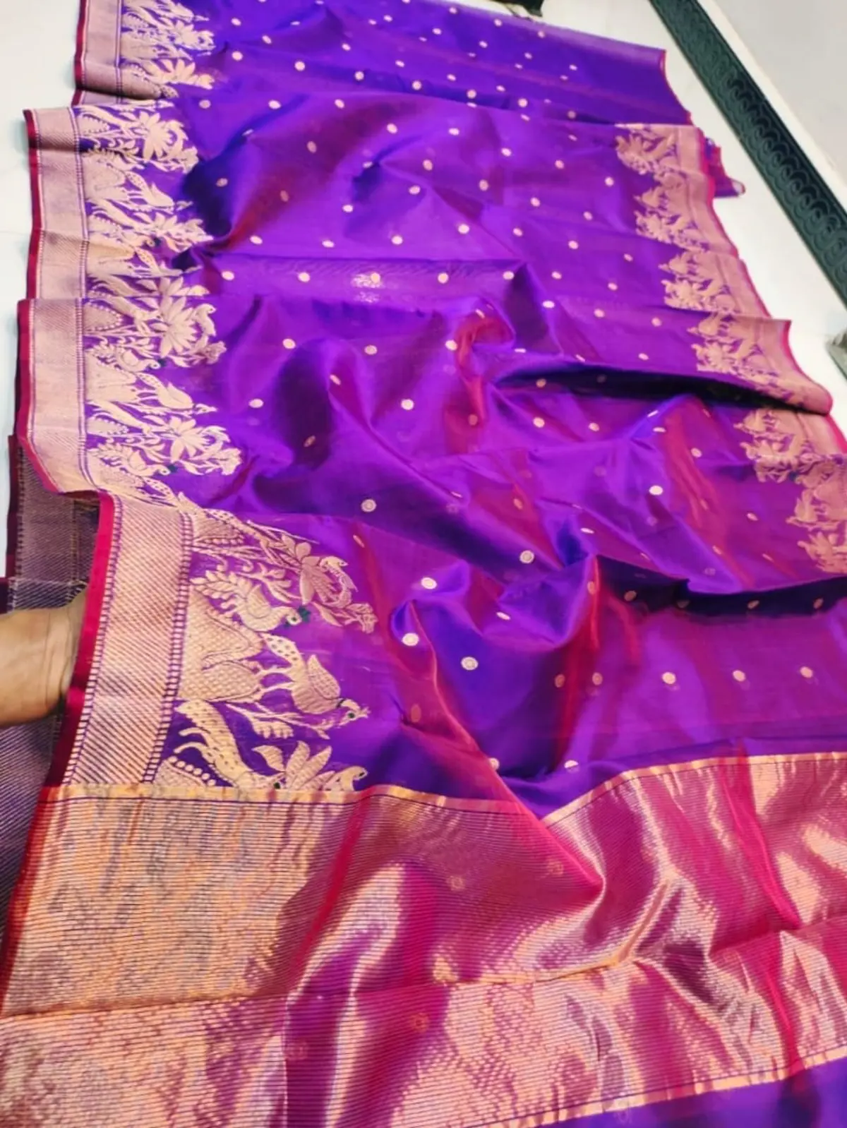 Amethyst Purple with Rani Pink Border Pattu Silk Saree
