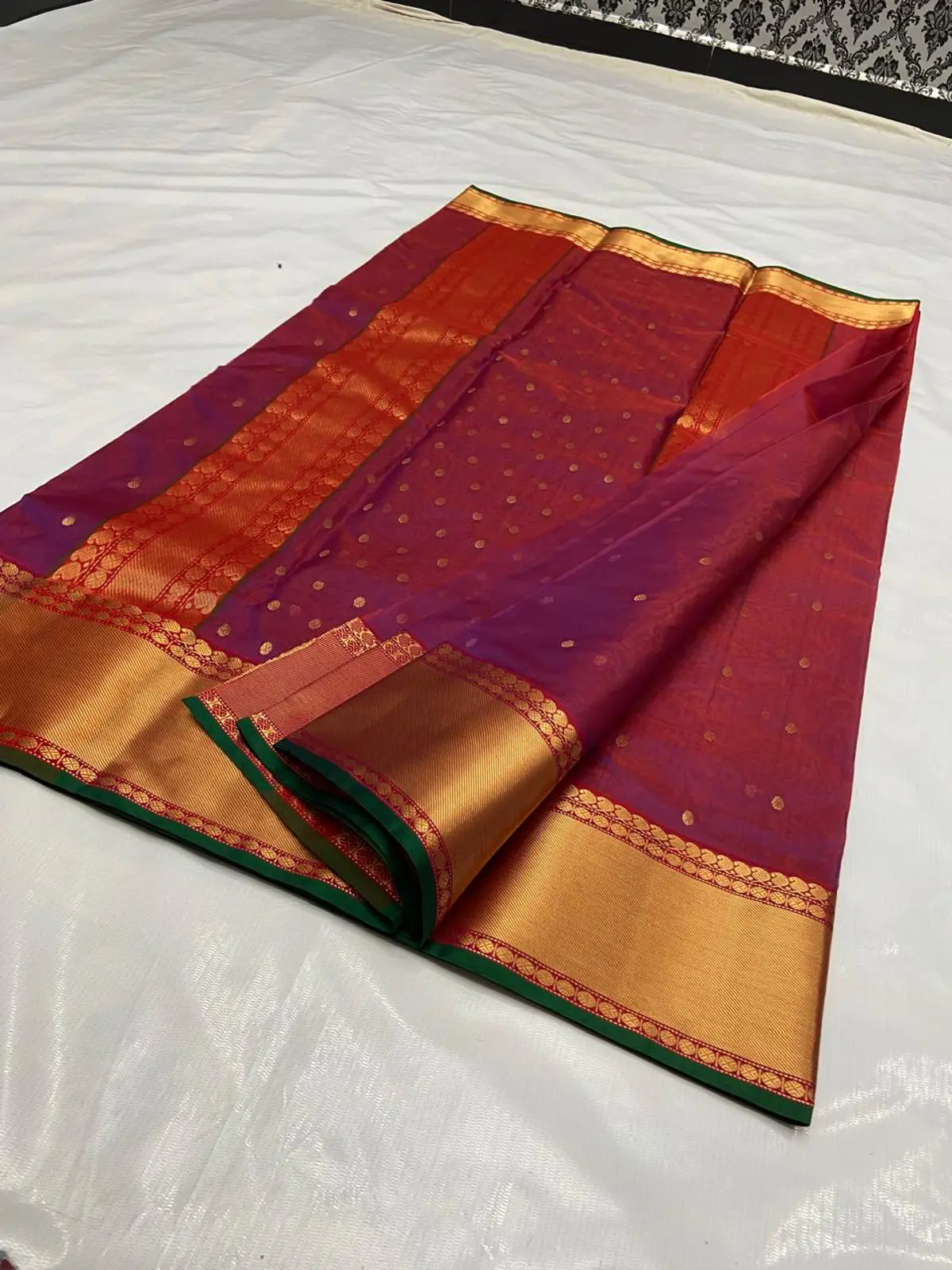 Amethyst Radiance with Antique Gold Zari Kataan Silk - Handloom Chanderi Saree