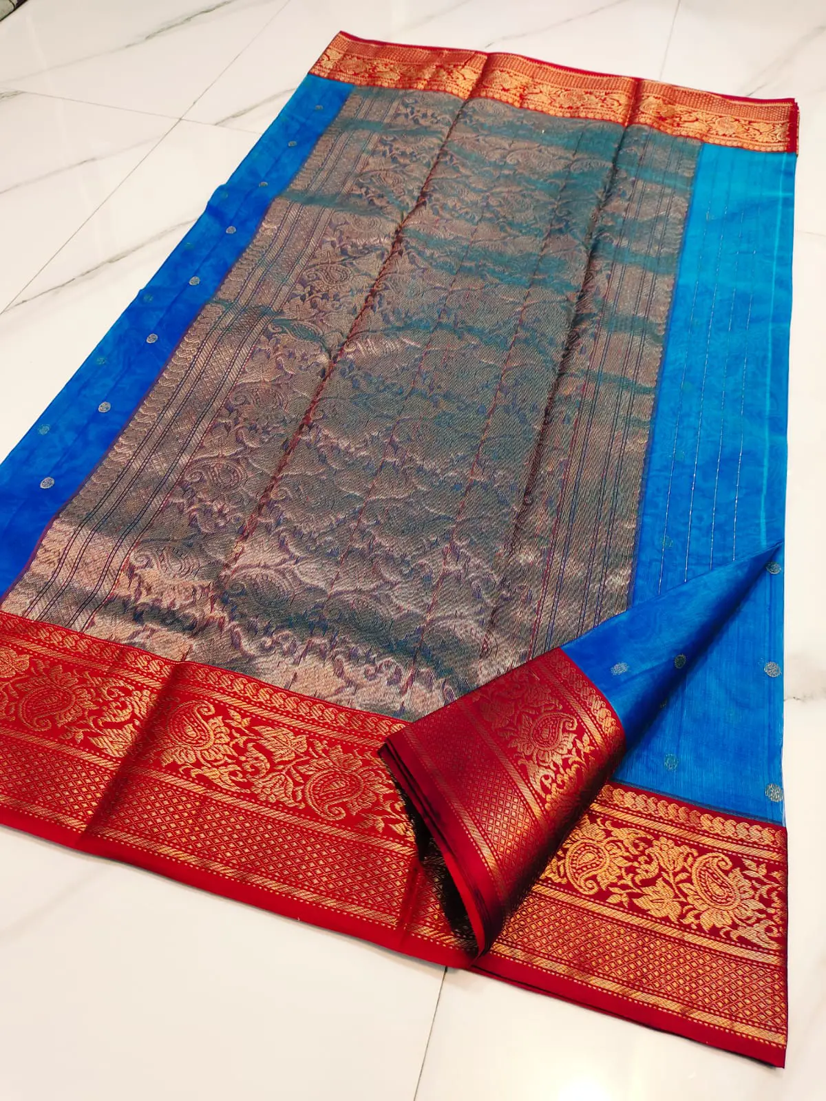 Handwoven Azure Blue Azure Blue with Regal Red Temple Border and Antique Gold Zari Kataan Silk - Authentic Chanderi Silk Saree Chanderi Saree - View 2