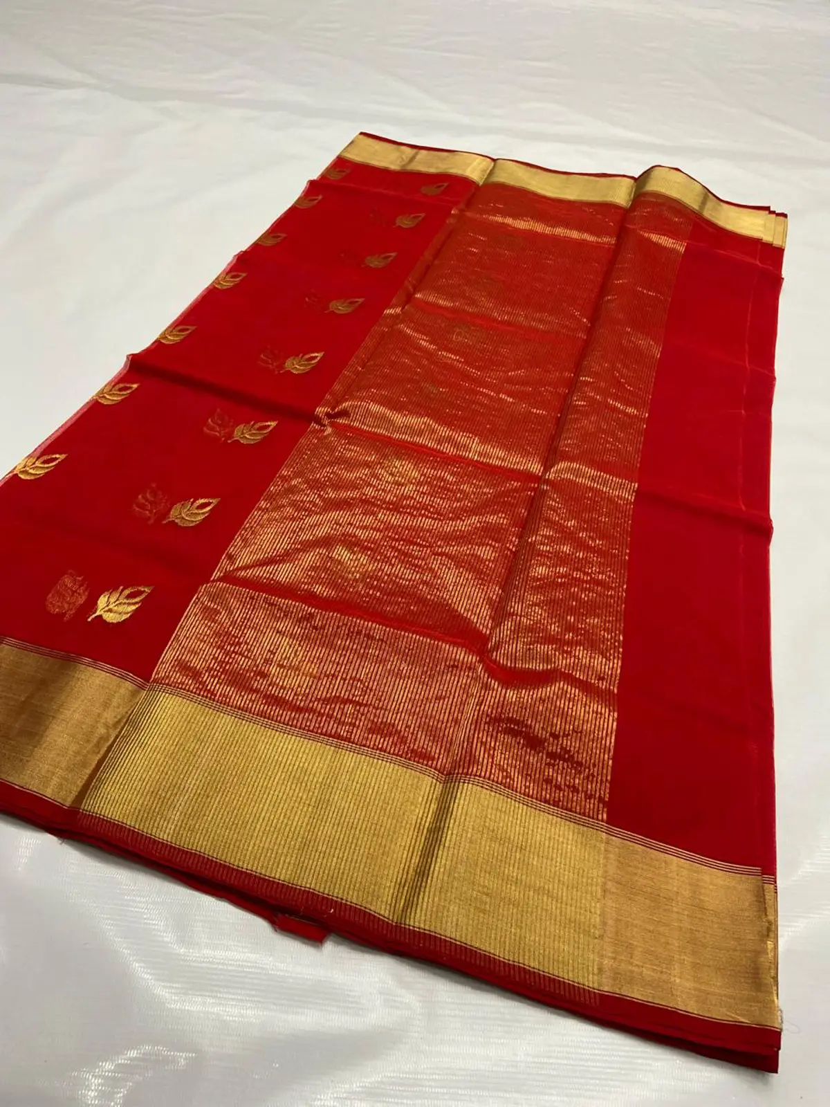 Handwoven Crimson & Gilded Gold Crimson & Gilded Gold Kataan Silk Saree - Authentic Chanderi Silk Saree Chanderi Saree - View 2