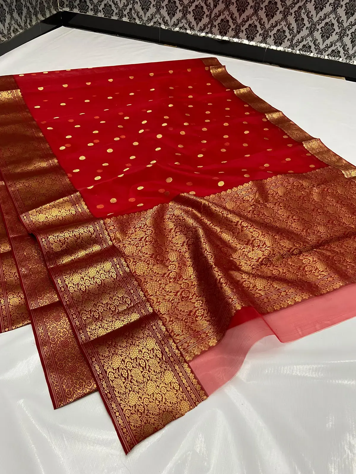 Crimson Radiance with Antique Gold Zari Buttis and Border Kataan Silk - Handloom Chanderi Saree