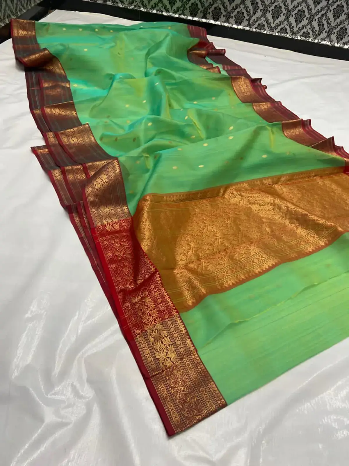 Emerald Green with Gold Buti Chanderi Saree
