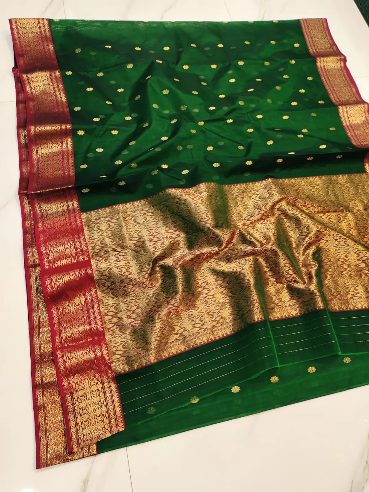 Handwoven Emerald Green & Antique Gold Emerald Grove with Antique Gold Brocade Kataan Silk - Authentic Chanderi Silk Saree Chanderi Saree - View 4