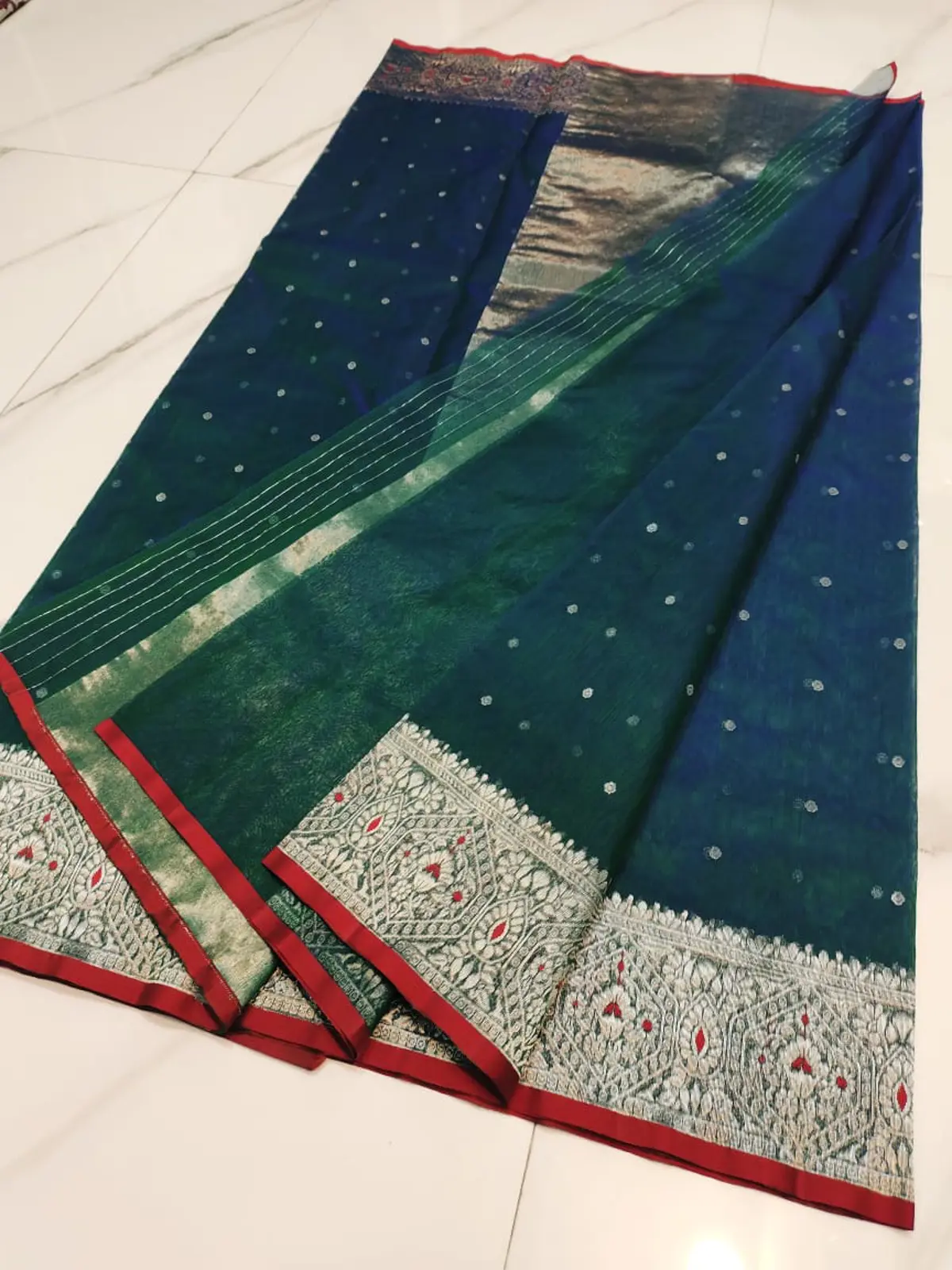 Handwoven Emerald Teal with Antique Silver and Crimson Accents Emerald Teal with Antique Silver and Crimson Accents Kataan Silk Saree - Authentic Chanderi Silk Saree Chanderi Saree - View 2