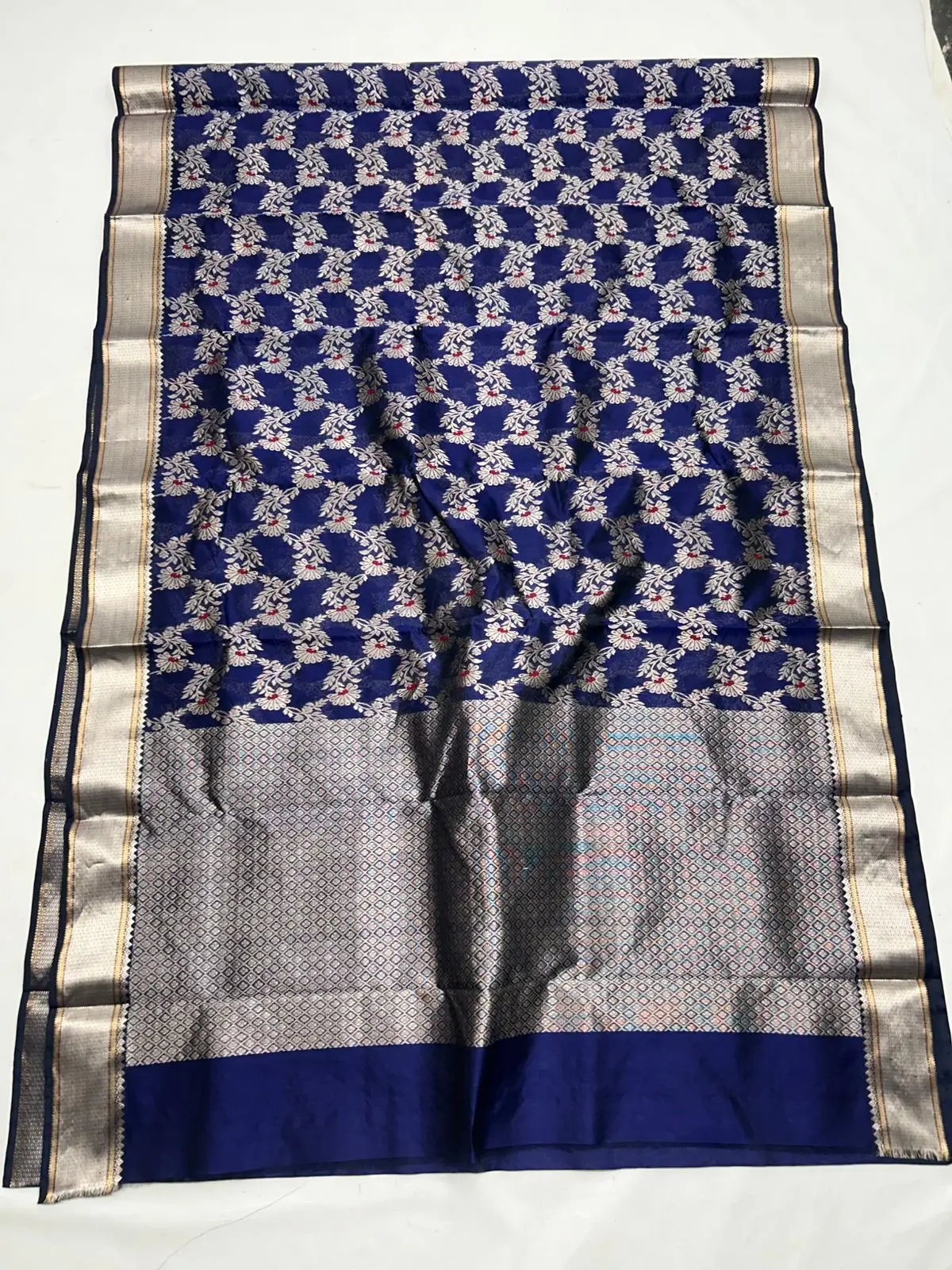 Exquisite Royal Blue Pure Pattu Silk Saree