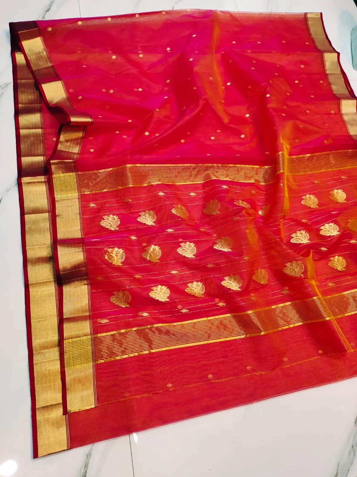 Handwoven Fuchsia Sunset with Golden Zari Fuchsia Sunset with Intricate Gold Zari Booti Kataan Silk - Authentic Chanderi Silk Saree Chanderi Saree - View 3