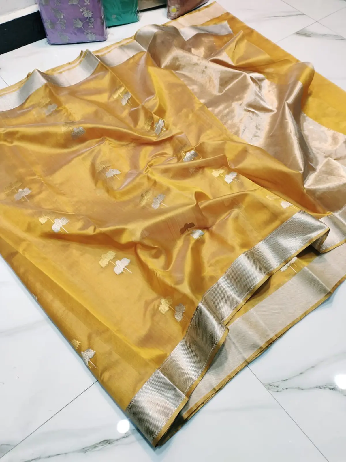 Handwoven Golden Yellow Golden Yellow Pattu Silk Saree - Authentic Chanderi Silk Saree Chanderi Saree - View 3