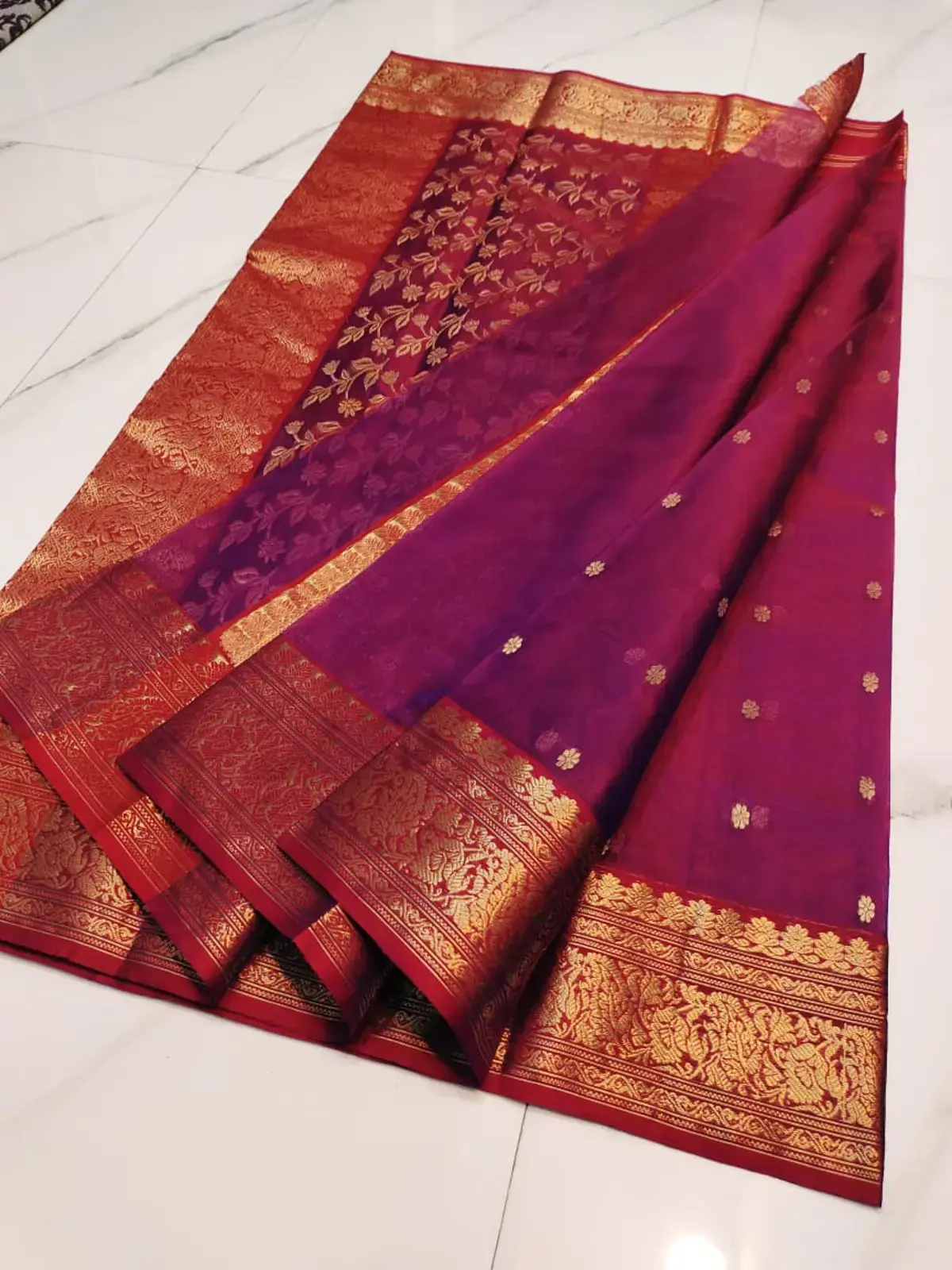Handwoven Ivory White Ivory Blossom with Gold Zari Butti Kataan Silk - Authentic Chanderi Silk Saree Chanderi Saree - View 2