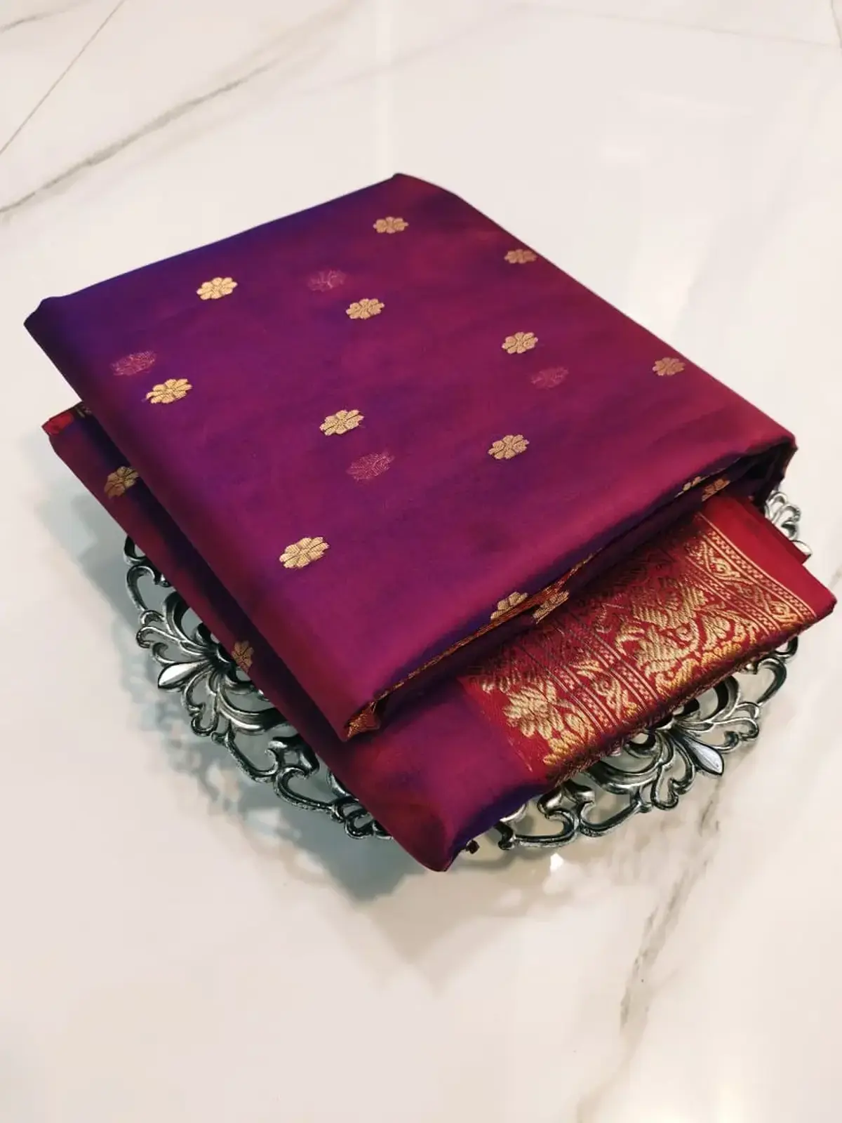 Handwoven Ivory White Ivory Blossom with Gold Zari Butti Kataan Silk - Authentic Chanderi Silk Saree Chanderi Saree - View 5