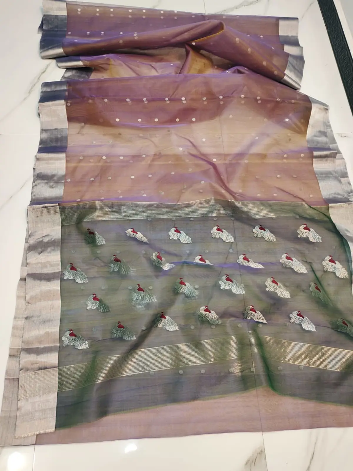 Handwoven Lavender Haze & Peacock Lavender Haze with Peacock Motifs Kataan Silk - Authentic Chanderi Silk Saree Chanderi Saree - View 2