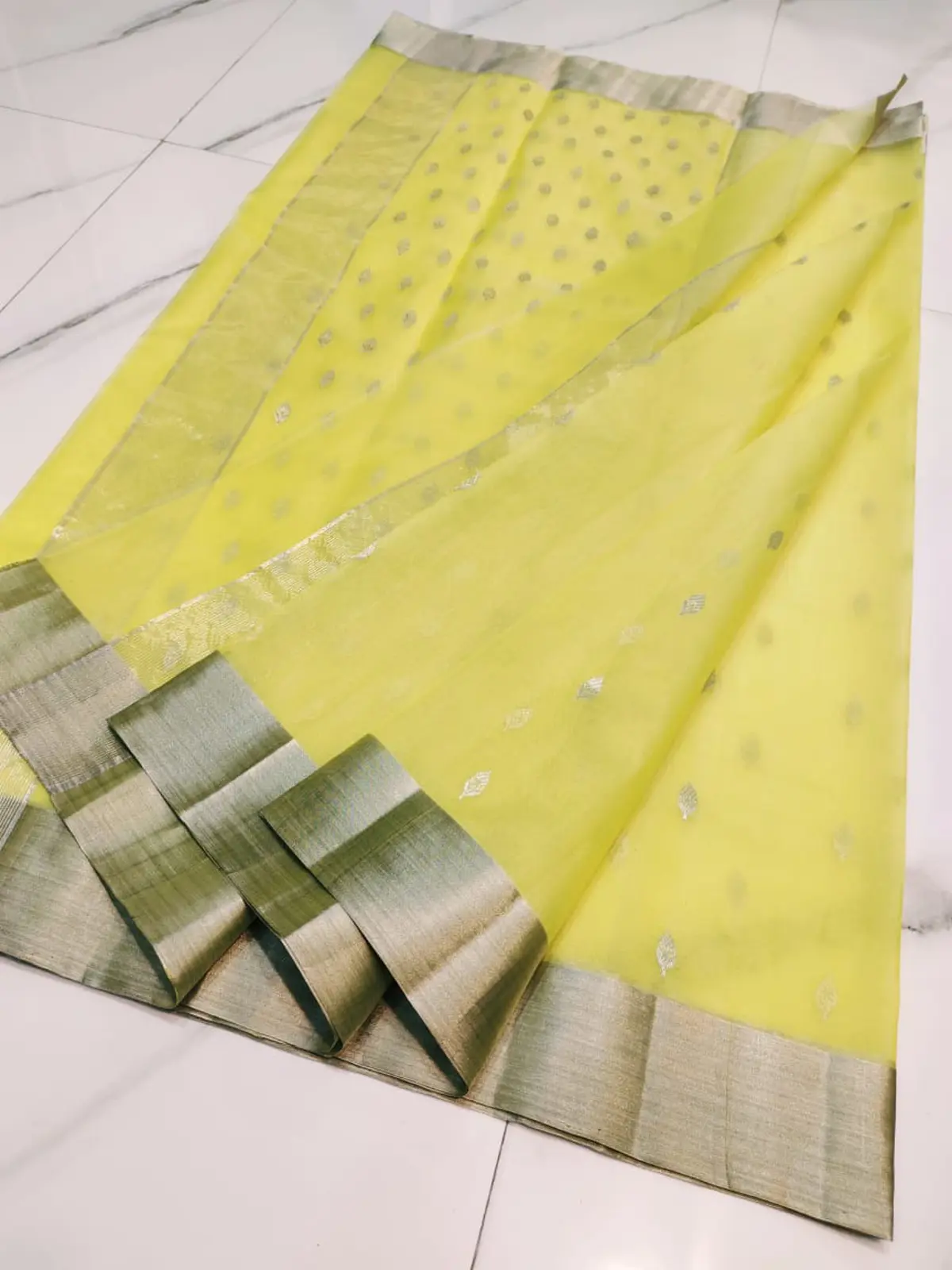 Handwoven Luminous Chartreuse & Silver Luminous Chartreuse with Silver Leaf Motifs and Striped Border Kataan Silk - Authentic Chanderi Silk Saree Chanderi Saree - View 5