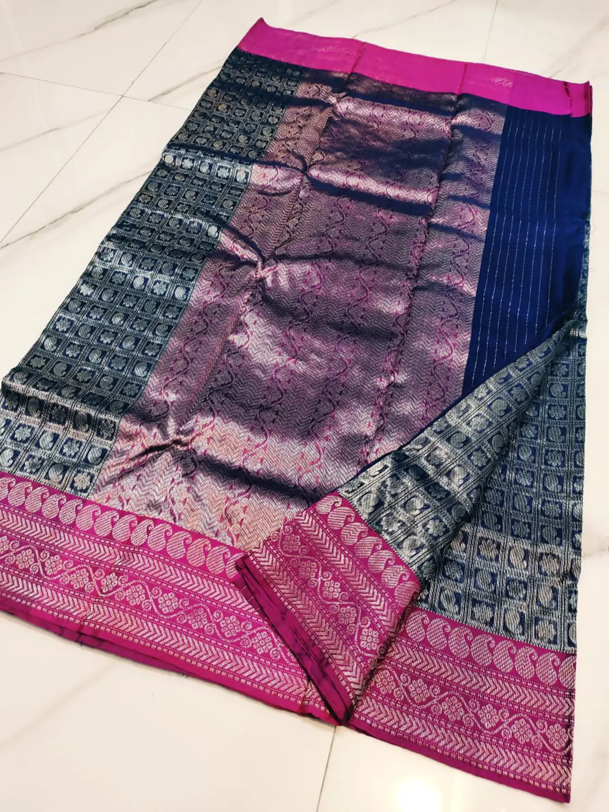Handwoven Midnight Blue & Magenta Midnight Blue with Magenta Border Brocade Pattu Silk - Authentic Chanderi Silk Saree Chanderi Saree - View 4