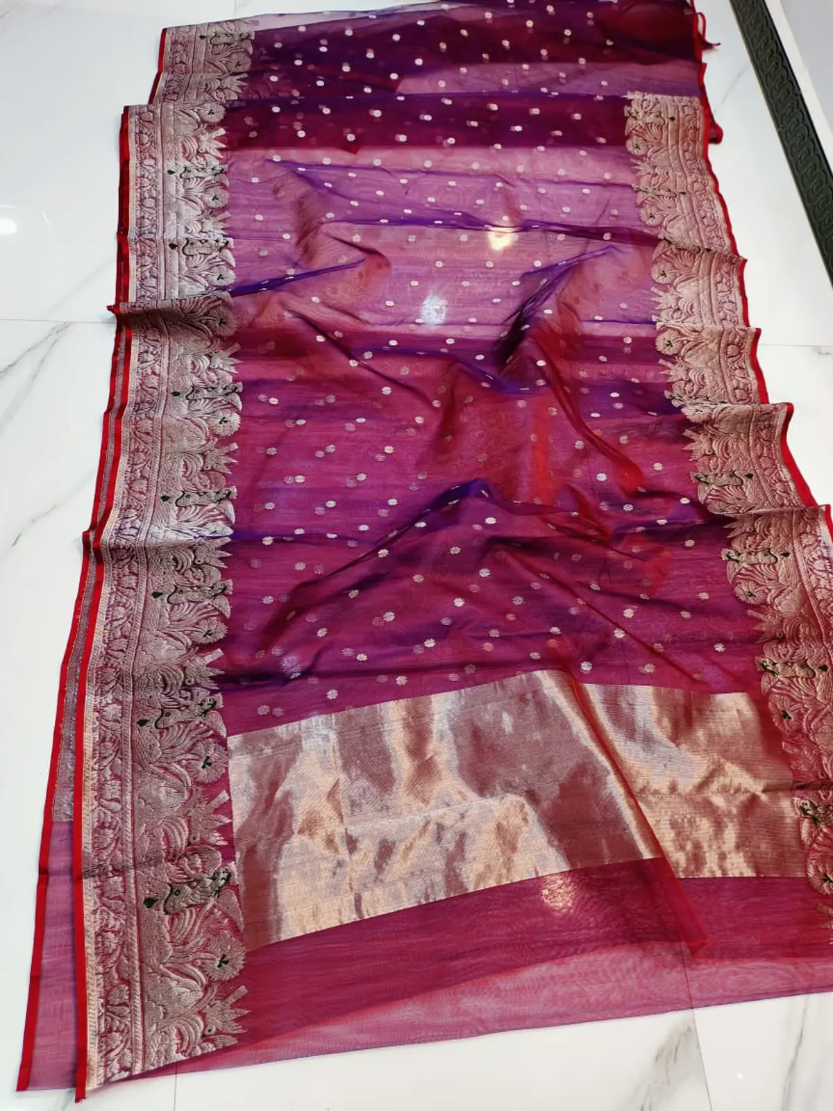 Handwoven Violet Ombre Violet with Peacock Zari Border Kataan Silk - Authentic Chanderi Silk Saree Chanderi Saree - View 2