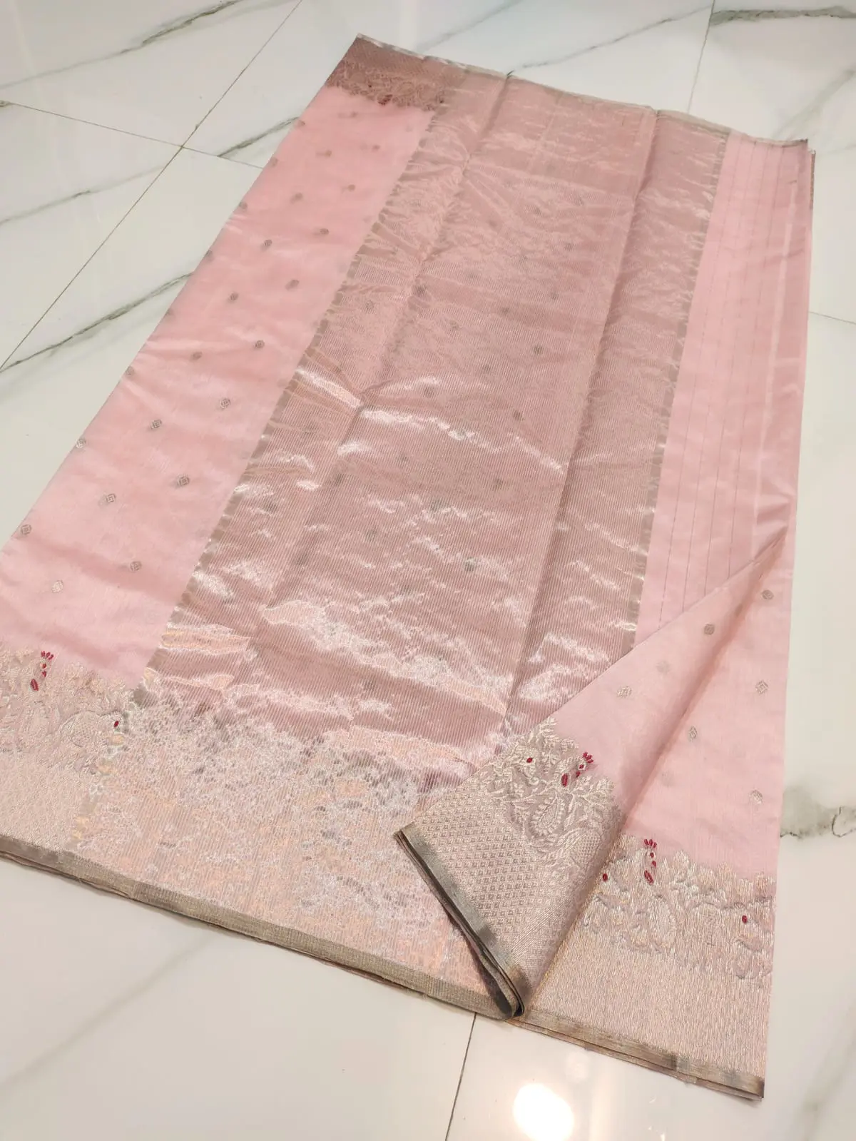 Handwoven Petal Pink & Antique Silver Petal Pink & Antique Silver Pattu Silk Saree - Authentic Chanderi Silk Saree Chanderi Saree - View 3