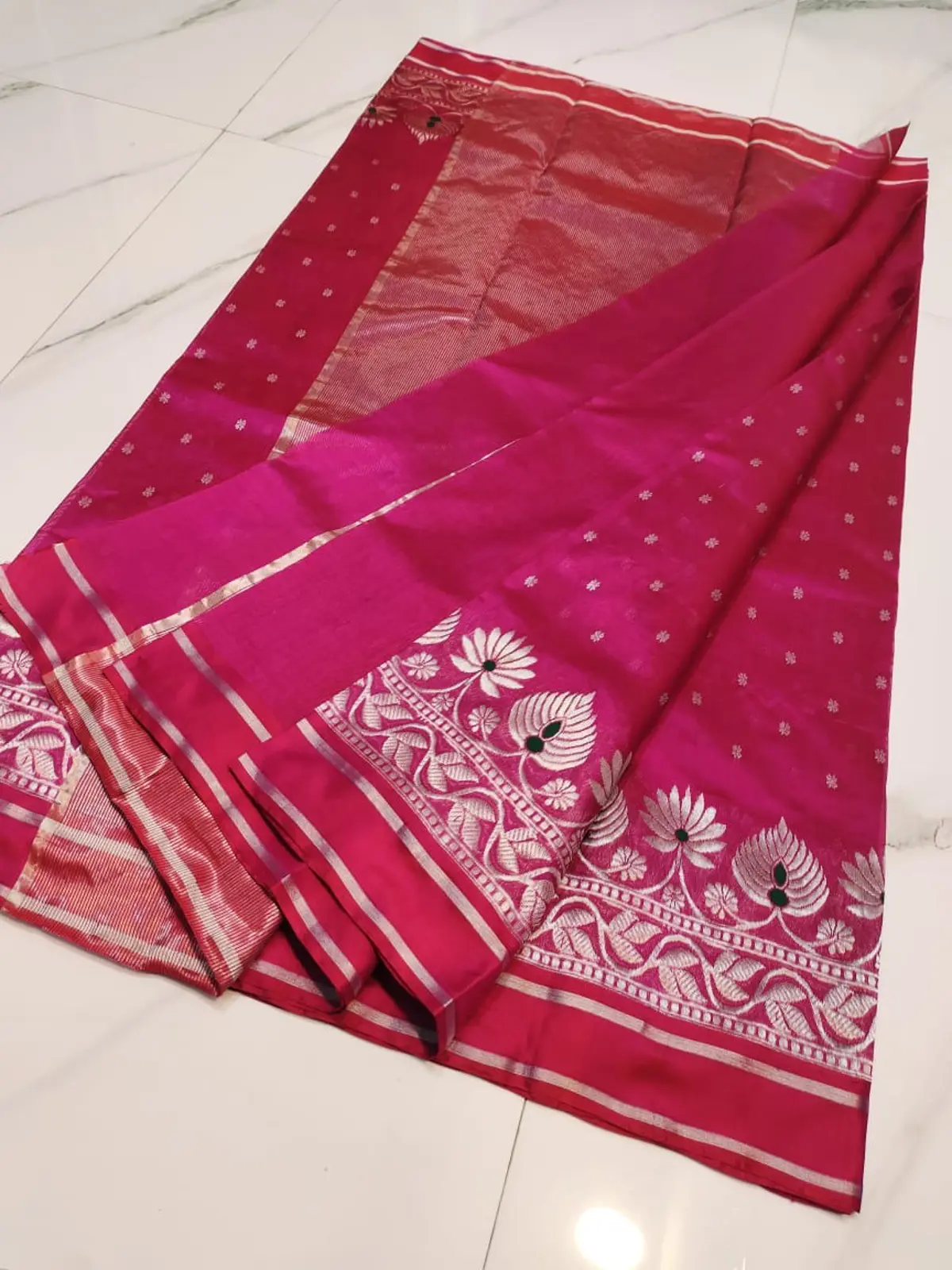 Handwoven Rani Pink Rani Pink Pattu Silk Saree - Authentic Chanderi Silk Saree Chanderi Saree - View 2