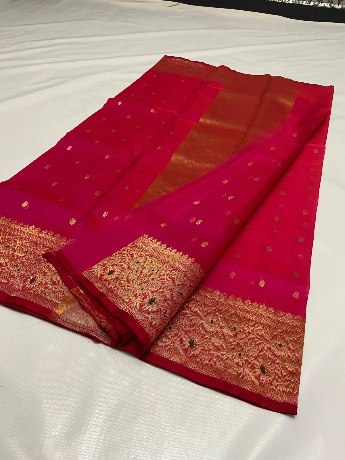 Handwoven Rani Pink Rani Pink with Gold Booti Kataan Silk - Authentic Chanderi Silk Saree Chanderi Saree - View 4