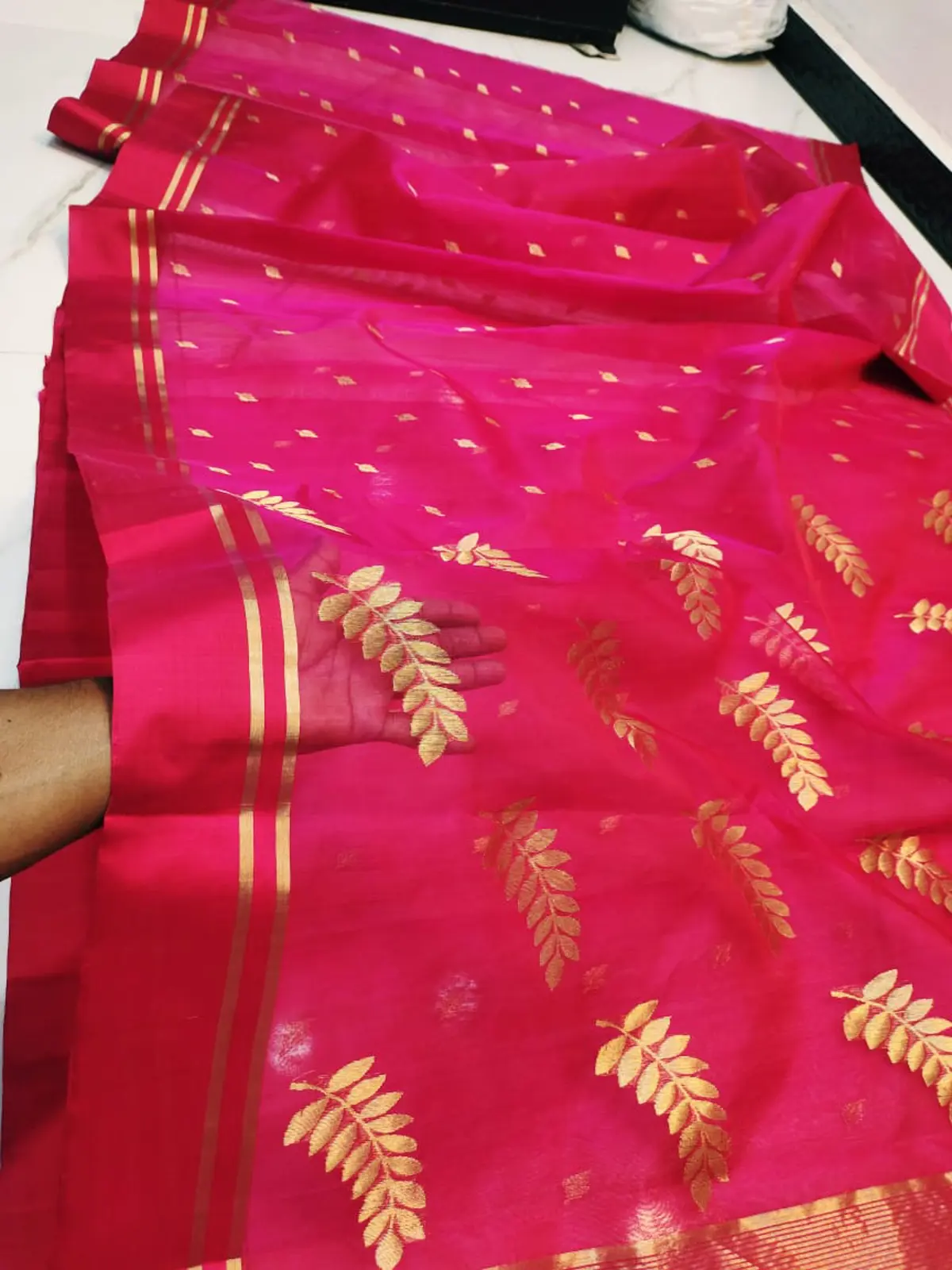Handwoven Rani Pink Rani Pink with Golden Leaf Motifs Kataan Silk - Authentic Chanderi Silk Saree Chanderi Saree - View 1