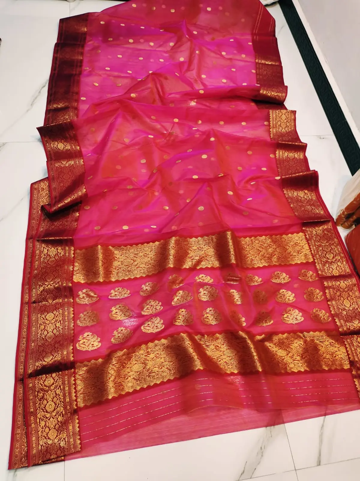 Handwoven Rose Gold Blush & Antique Gold Rose Gold Blush with Intricate Floral Zari Kataan Silk - Authentic Chanderi Silk Saree Chanderi Saree - View 2