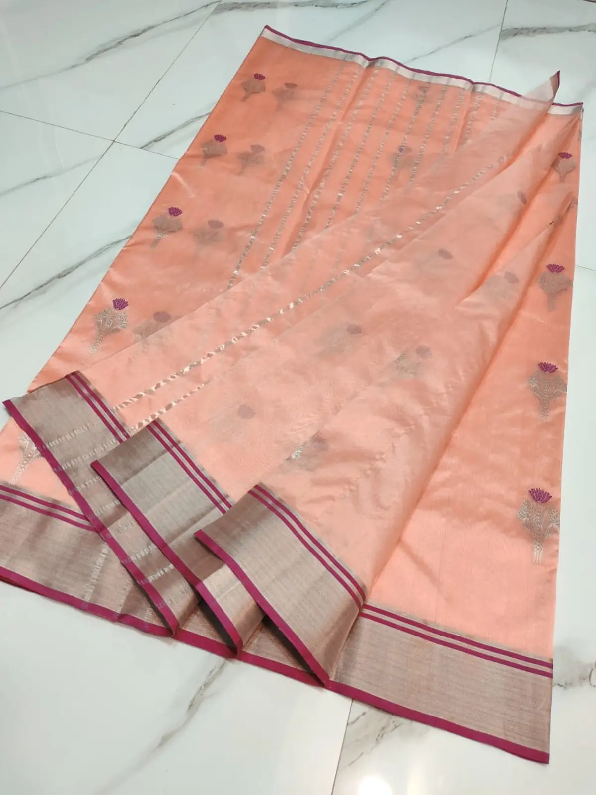 Handwoven Roseate Glow with Fuschia Accents Roseate Glow with Fuschia Accents Pattu Silk Saree - Authentic Chanderi Silk Saree Chanderi Saree - View 3