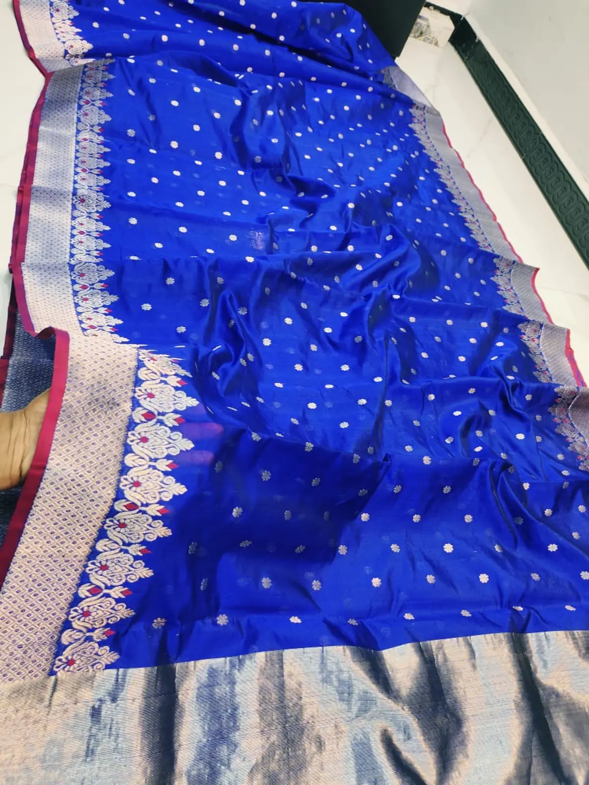 Handwoven Royal Blue Royal Blue Pattu Silk Saree - Authentic Chanderi Silk Saree Chanderi Saree - View 2