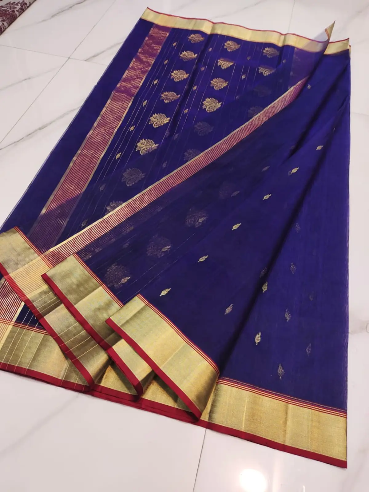 Handwoven Royal Blue Royal Blue with Gold Zari Leaf Motifs Kataan Silk - Authentic Chanderi Silk Saree Chanderi Saree - View 4