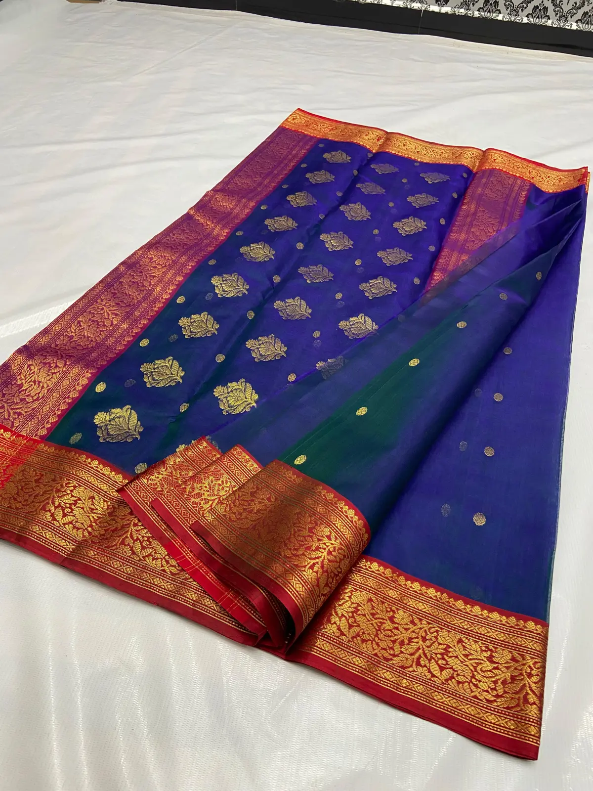 Handwoven Royal Blue Royal Blue with Intricate Gold Zari Kataan Silk - Authentic Chanderi Silk Saree Chanderi Saree - View 3