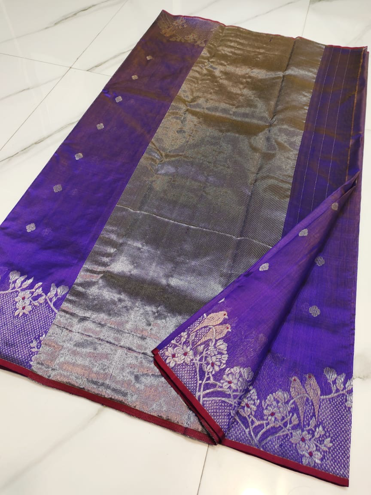 Handwoven Indigo Imperial Amethyst with Artisanal Silver Vana Mala Pattu Silk Saree - Authentic Chanderi Silk Saree Chanderi Saree - View 2