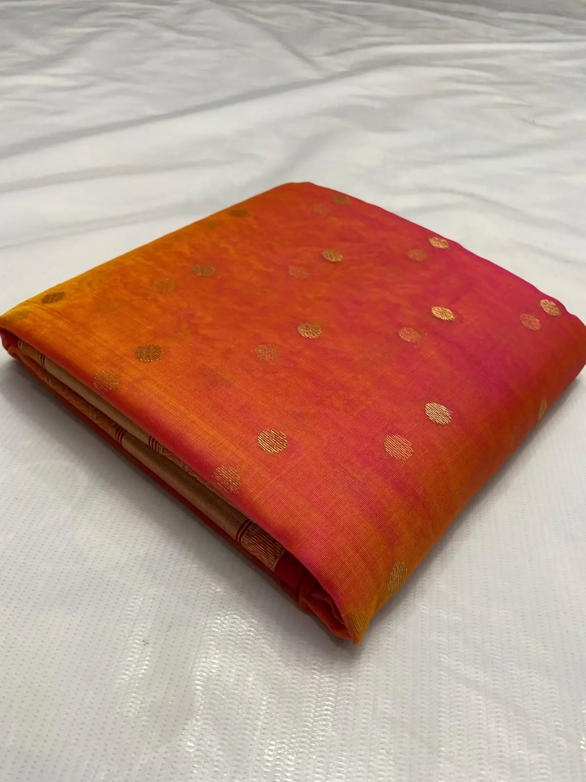 Saffron Sunset to Fuchsia Bloom with Gold Zari Bootis Kataan Silk - Handloom Chanderi Saree