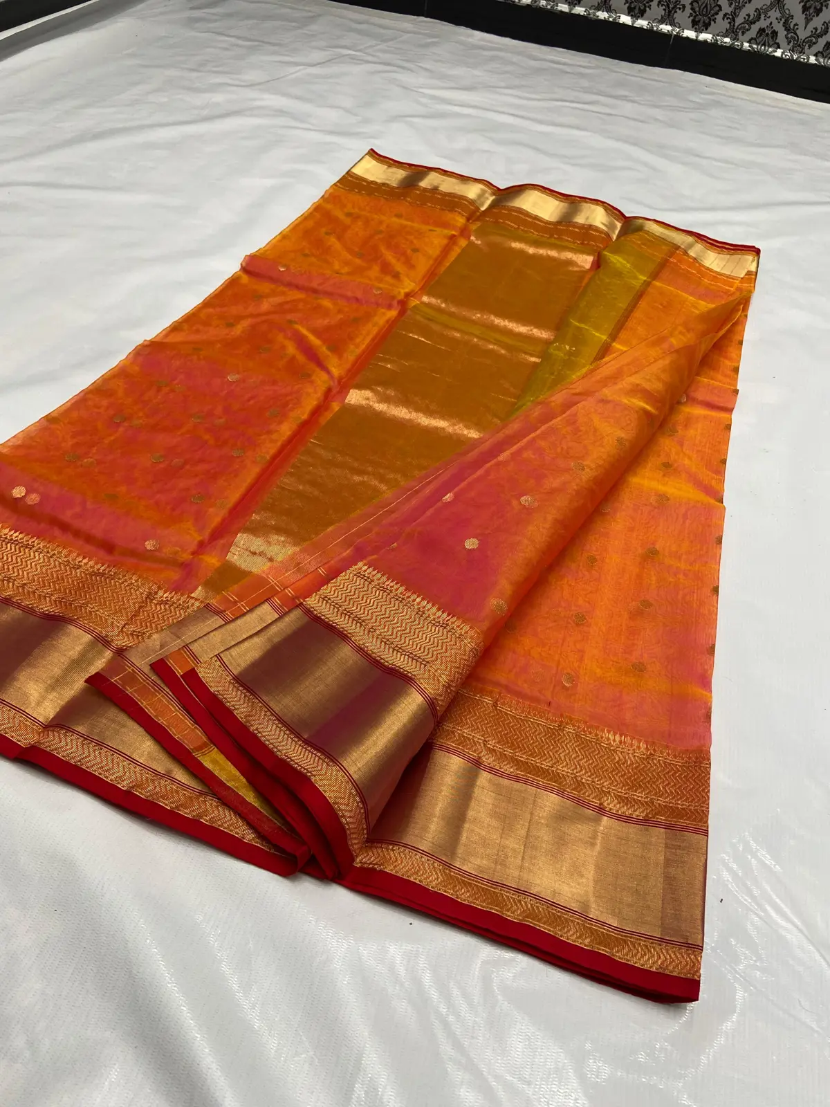 Handwoven Saffron Sunset & Fuchsia Bloom Ombre Saffron Sunset to Fuchsia Bloom with Gold Zari Bootis Kataan Silk - Authentic Chanderi Silk Saree Chanderi Saree - View 4