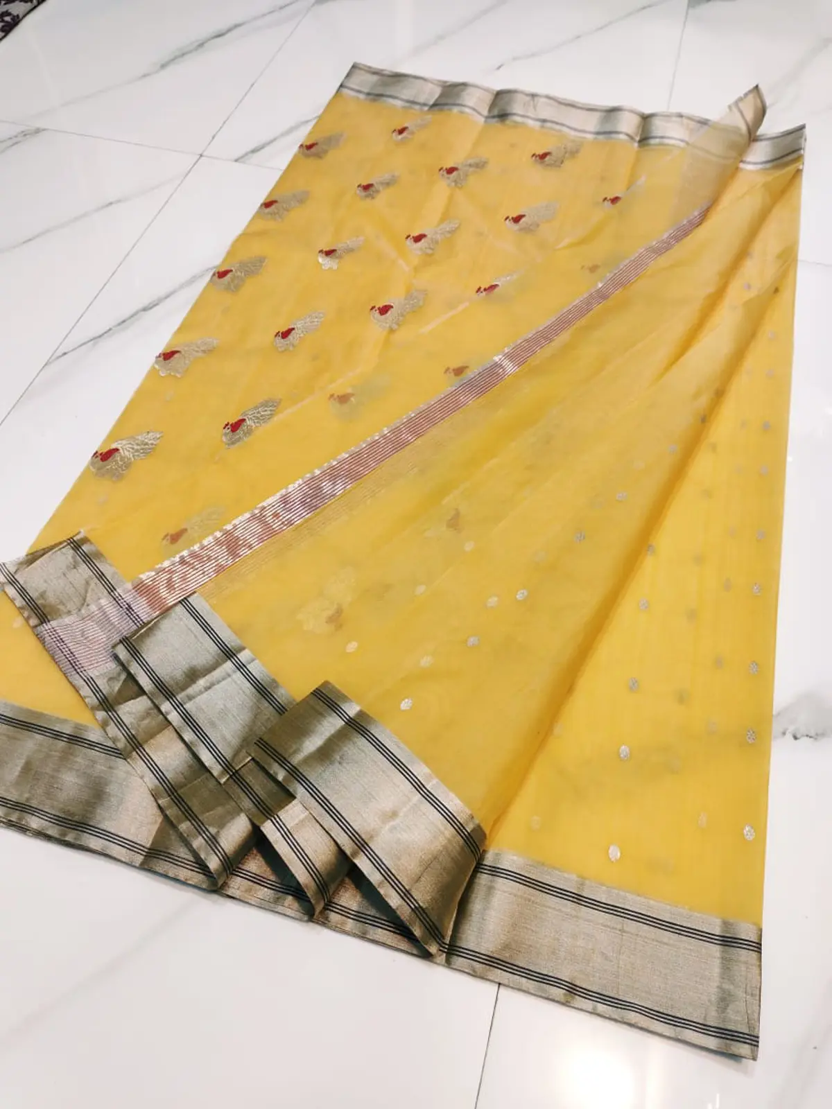Handwoven Sunlit Marigold with Antique Gold & Silver Sunlit Marigold with Antique Gold & Silver Kataan Silk Saree - Authentic Chanderi Silk Saree Chanderi Saree - View 3