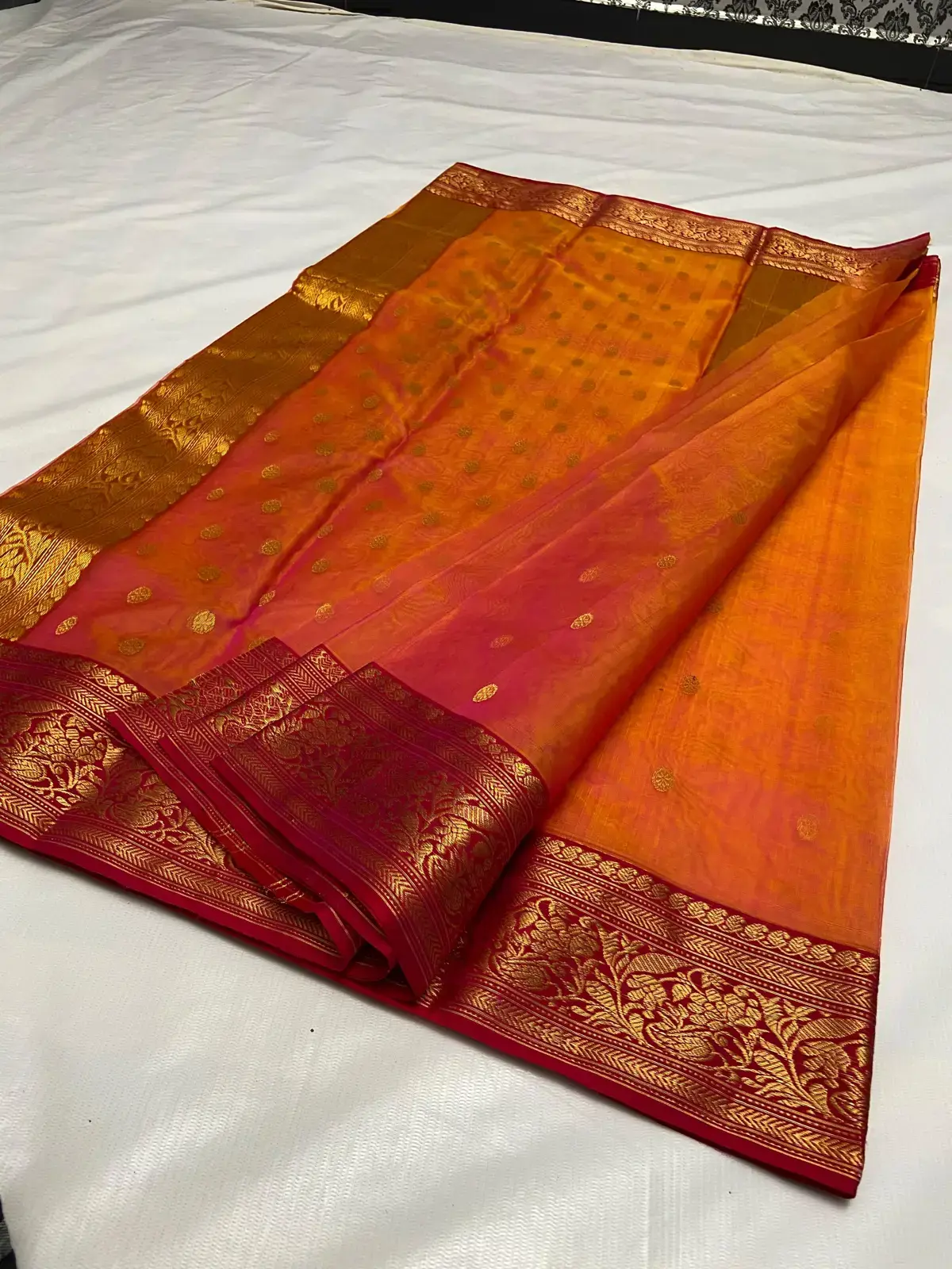 Handwoven Sunset Coral & Golden Sunset Coral with Golden Buti Chanderi Saree - Authentic Chanderi Silk Saree Chanderi Saree - View 2