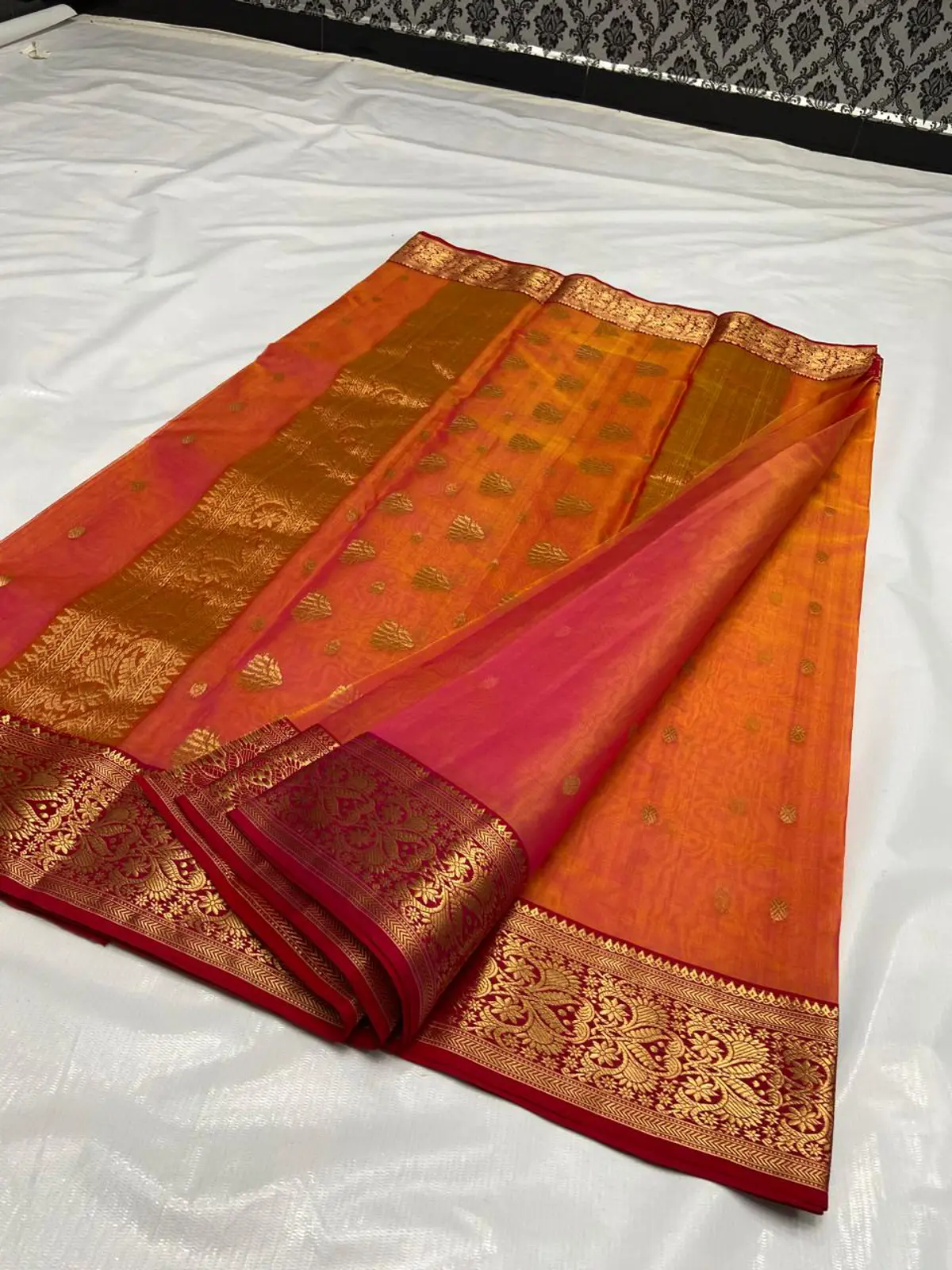 Handwoven Vermillion Blush & Rani Pink with Gold Zari Vermillion Blush and Rani Pink with Delicate Gold Zari Buttis Kataan Silk - Authentic Chanderi Silk Saree Chanderi Saree - View 4